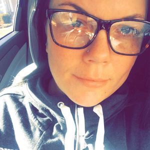 Meet your Posher, Stacy